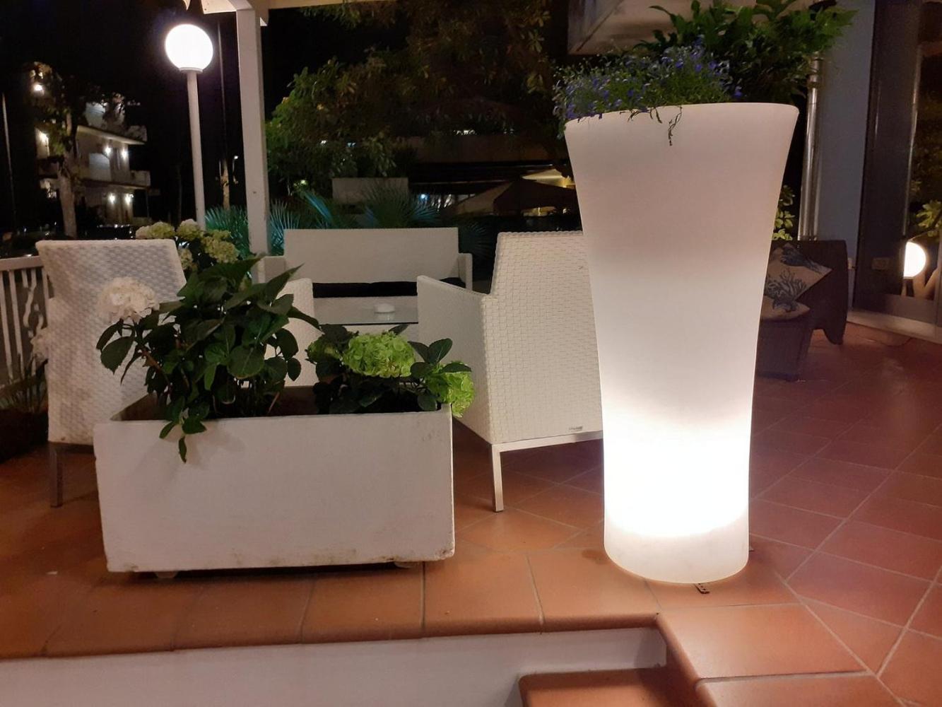 Hotel Ambasciata Cesenatico Ngoại thất bức ảnh