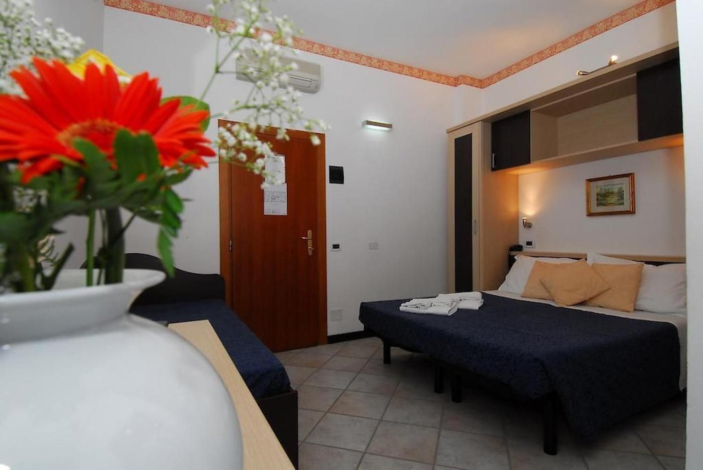Hotel Ambasciata Cesenatico Ngoại thất bức ảnh